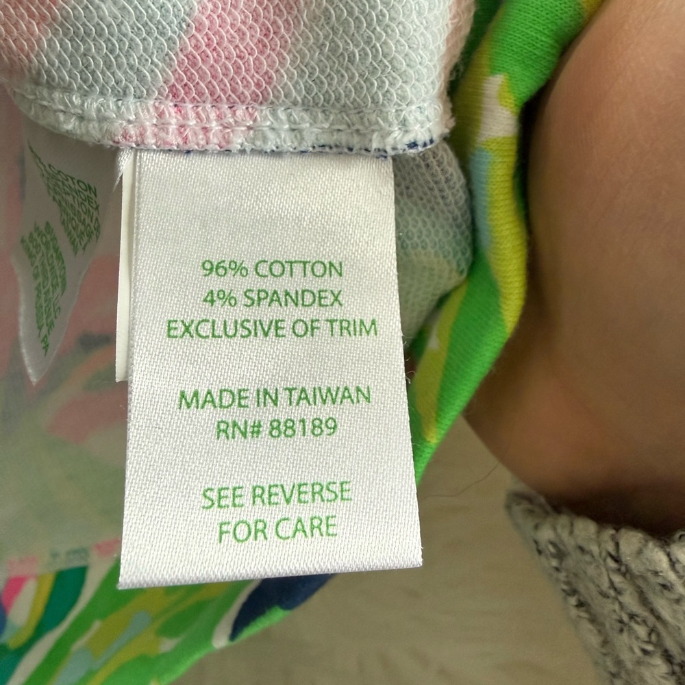 Lilly Pulitzer floral half-zip pullover with pineapple tassel - Picture 5 of 6
